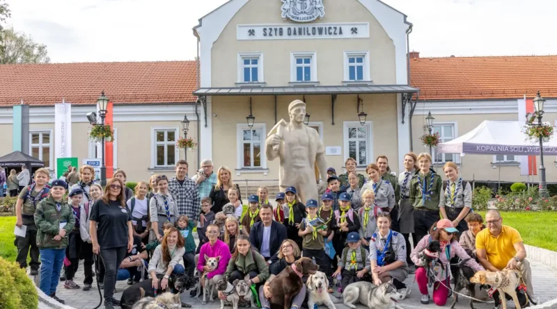 Kopalnia Wieliczka i Skrzydlaty Pies Wieliczka zbiórka dla podopiecznych fundacji Skrzydlaty Pies